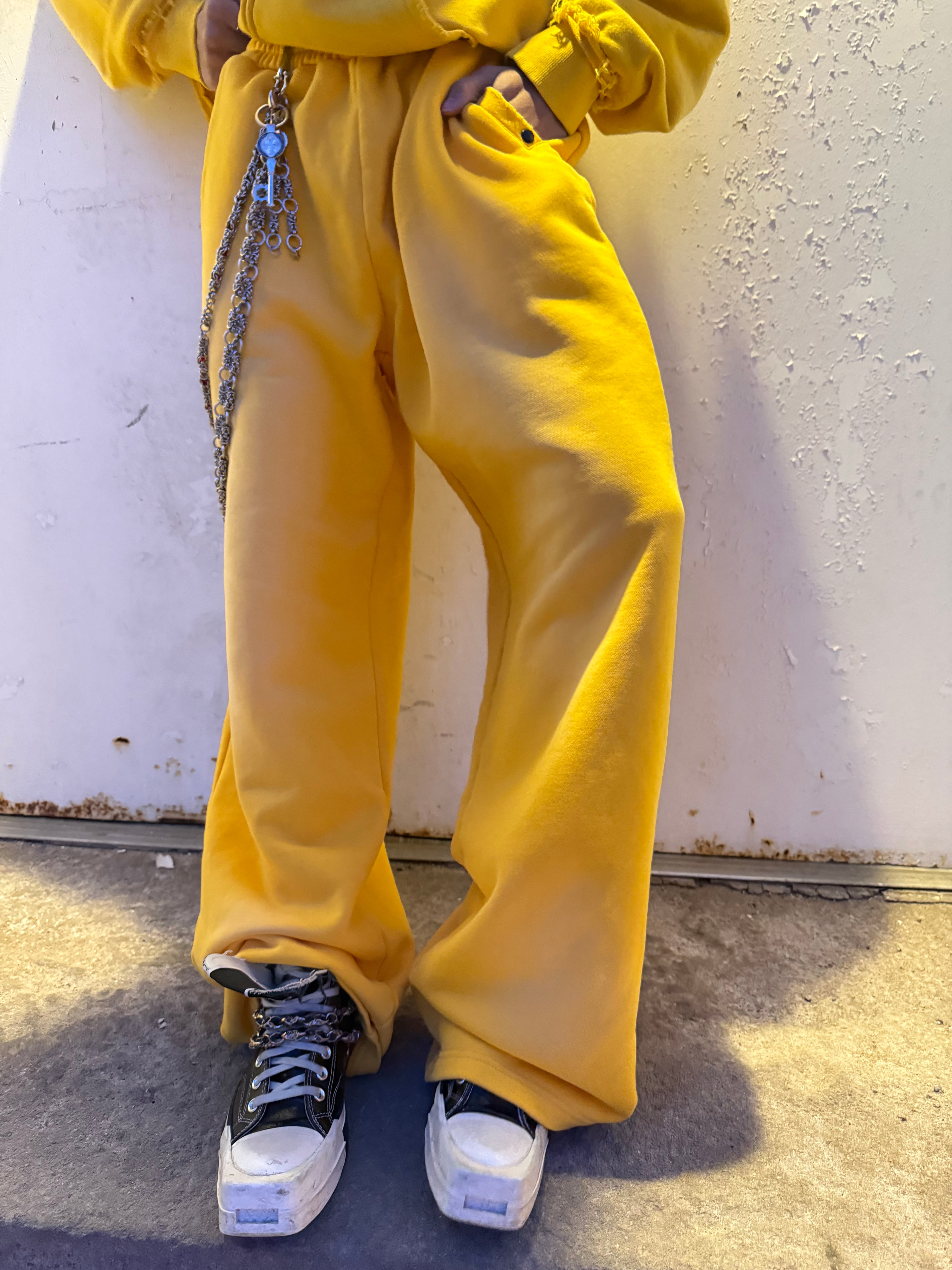 1975 HEEL DRAG SWEATS