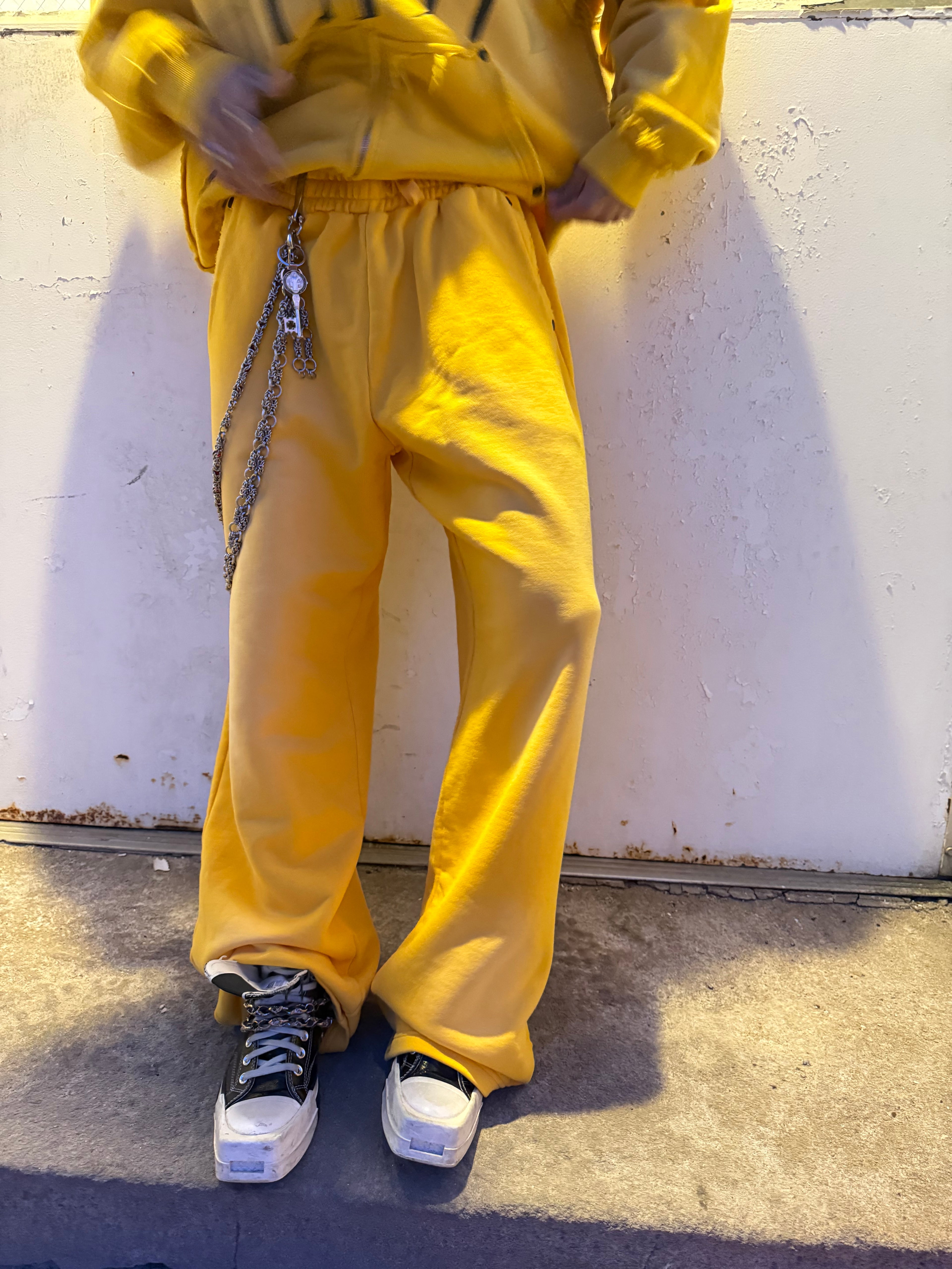 1975 HEEL DRAG SWEATS